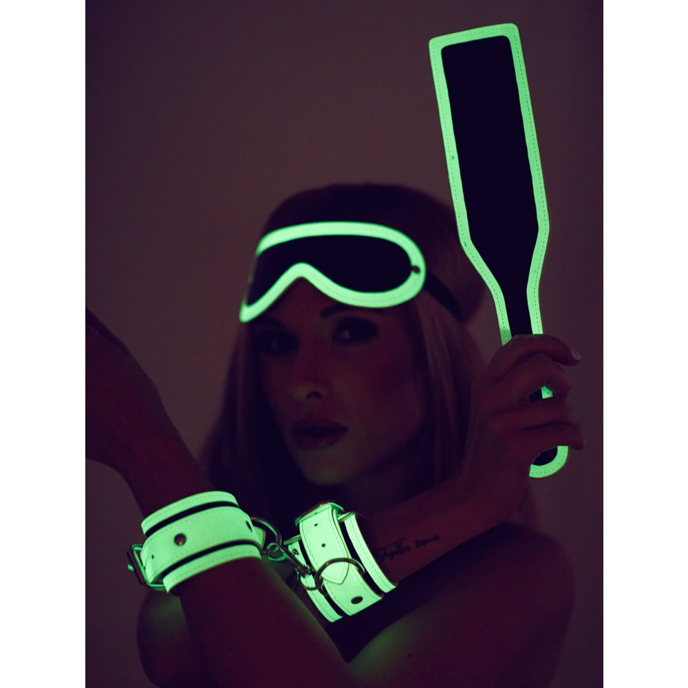 Fetish Bondage Sæt - Glow in The Dark Hvid / Sort - Billede 5